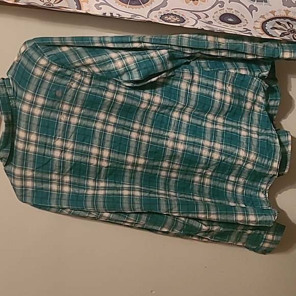 Maurices 2X green and white plaid button down shirt - Picture 4 of 4